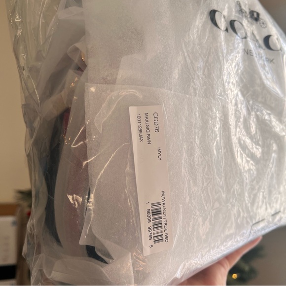 Rowan Satchel Bag
In Maxi Signature Canvas ♥️🐻 - Picture 7 of 7